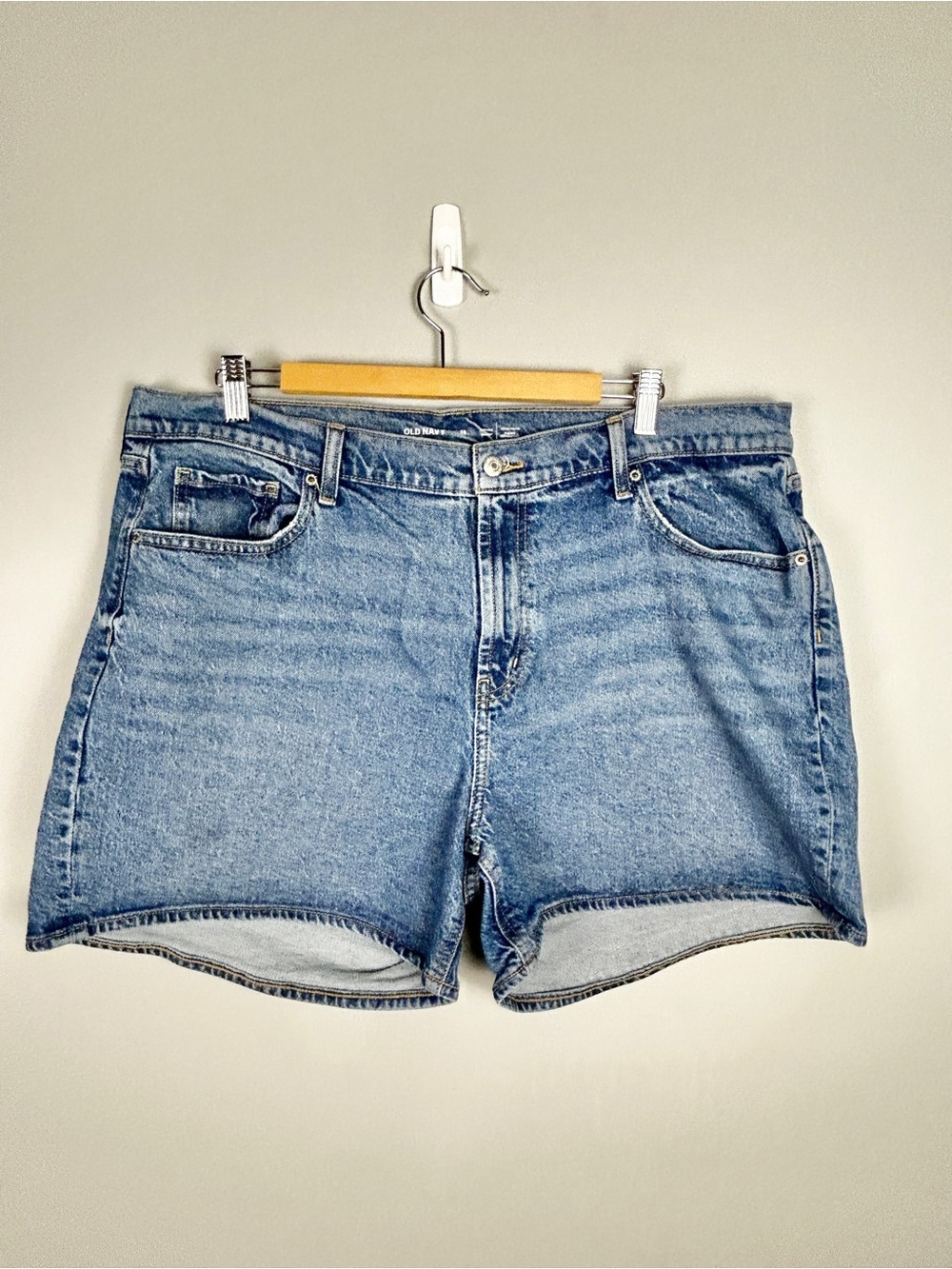 OLD NAVY High Rise Baggy Denim Shorts Size 18 Jorts Casual Coastal Summer Beach